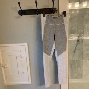 Outdoor voices colorblock leggings